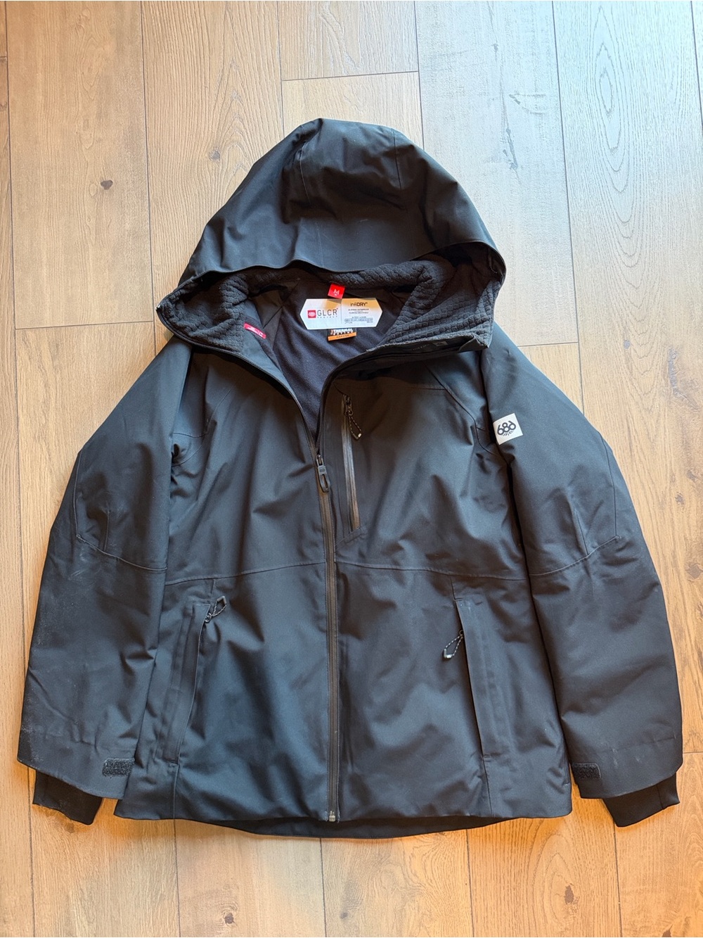 Women’s 686 GLCR Asymmetrical-zip Insulated Ski or Snowboard Jacket